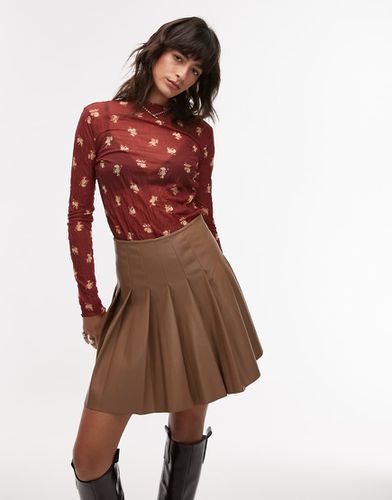 Top froissé à col montant et imprimé à petites fleurs - Bordeaux - Topshop - Modalova