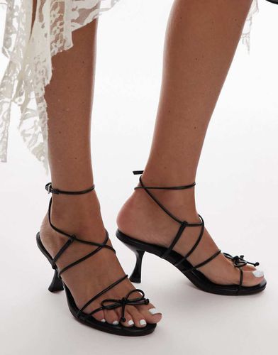 Izar - Sandales à talon mi-haut avec brides avec naud - Noir - Topshop - Modalova