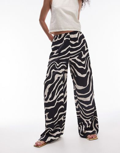 Pantalon droit en satin à imprimé zébrures - Noir et blanc - Topshop - Modalova