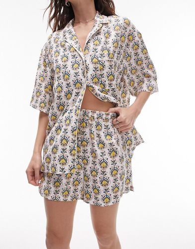 Pyjama avec chemise et short à imprimé blocs - Multicolore - Topshop - Modalova