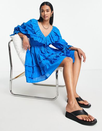 Robe courte en broderie anglaise à volants - cobalt - Topshop - Modalova