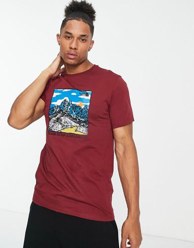 T-shirt avec imprimé graphique sur la poitrine - Bordeaux - The North Face - Modalova