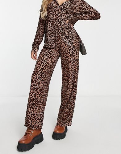 Pantalon large d'ensemble à imprimé léopard effet dévoré - The Frolic - Modalova