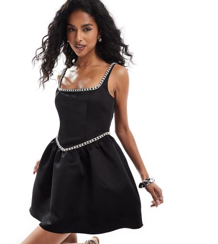 Robe courte coupe boule style corset en satin épais - The Frolic - Modalova