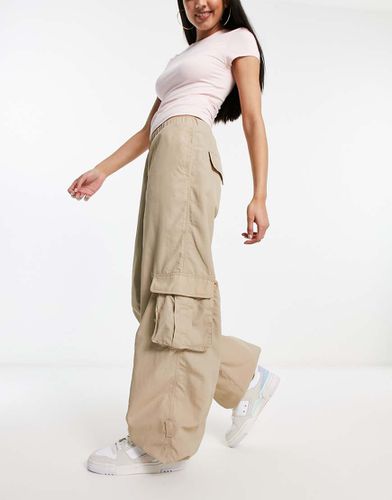 Pantalon cargo coupe parachute en nylon - Beige - Urban Classics - Modalova