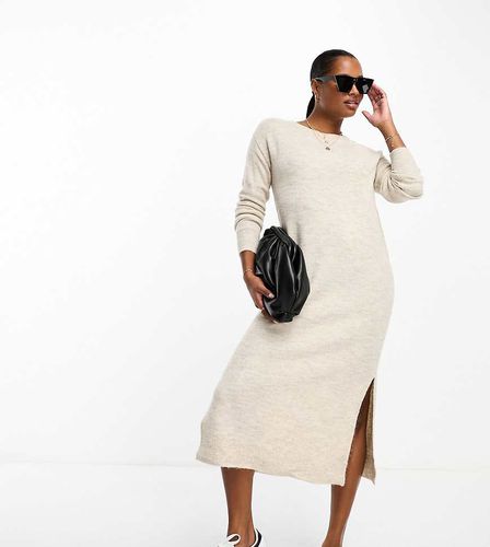 Robe pull mi-longue en maille - Crème - Vero Moda Petite - Modalova