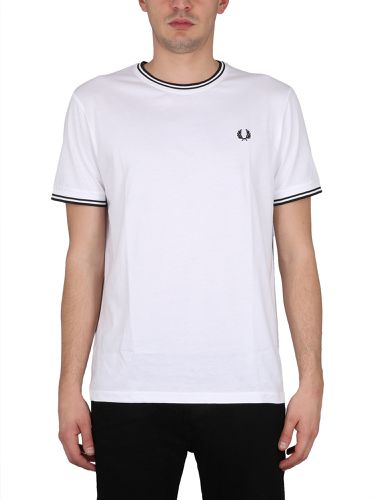 T-shirt with logo embroidery - fred perry - Modalova