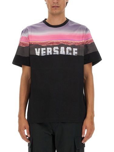 Versace versace hills t-shirt - versace - Modalova
