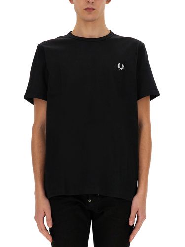 Fred perry t-shirt with logo - fred perry - Modalova