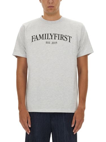 Family first t-shirt with logo - family first - Modalova