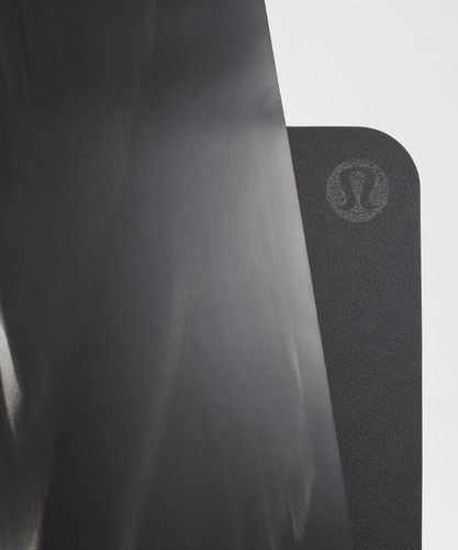 “ Le (grand) Tapis 5 mm En caoutchouc certifiÃ© FSC â€“ Noir/Blanc - lululemon - Modalova