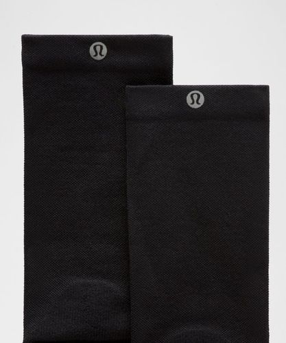 “ Chaussettes montantes Power Stride unisexes Lot de 3 â€“ Taille M - lululemon - Modalova