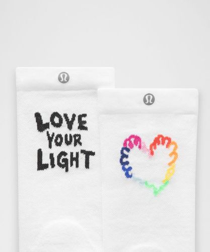 “ Chaussettes Power Stride unisexes mi-hautes Pride â€“ Taille XL - lululemon - Modalova