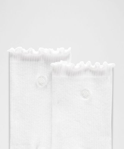 “ Chaussettes unisexes mi-hautes Ã  bordure ondulÃ©e 3 paires â€“ Taille M - lululemon - Modalova