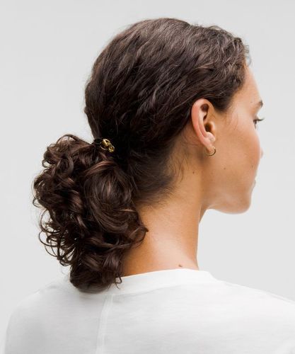 “ Ã‰lastiques Ã  cheveux avec breloque Ã  logo Lot de 3 â€“ Noir//Ã‰ - lululemon - Modalova