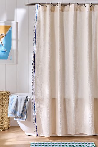 Cotton Waffle Scallop Edge Shower Curtain en chez Anthropologie - Maeve - Modalova