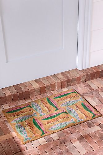 Fishy Coir Printed Doormat taille: 18" x30" chez - Anthropologie - Modalova