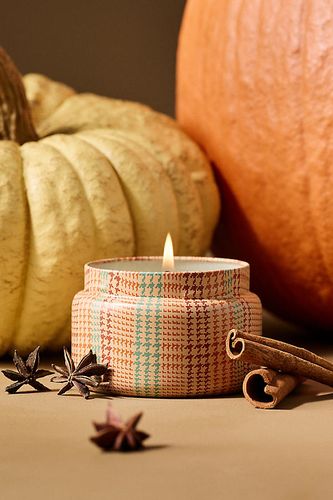Bougie Pumpkin Clove en taille: XS chez Anthropologie - Capri Blue - Modalova