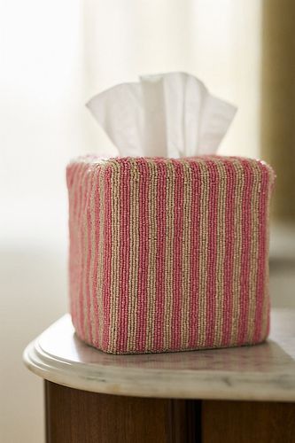 Couvre-boîte à mouchoirs rayé perlé chez - Anthropologie - Modalova