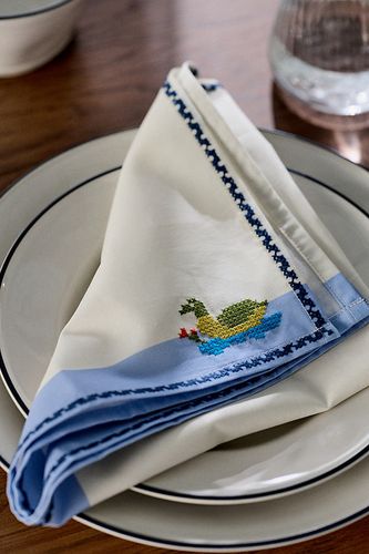 Serviettes de table brodées Giulietta, ensemble de 2 en Blue taille: S chez - Anthropologie - Modalova