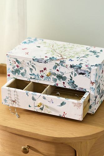 Boîte à bijoux en toile Hale à double tiroir en chez - Anthropologie - Modalova