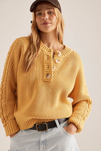 Pull Vera à Col Boutonné en Tricot Câblé en Yellow taille: L chez Anthropologie - Varley - Modalova