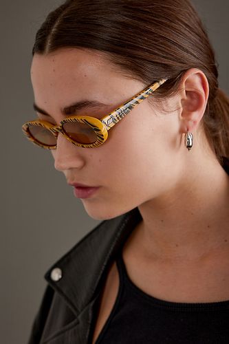 Lunettes de soleil Outta Love en Orange chez Anthropologie - Le Specs - Modalova