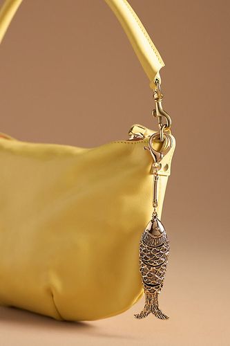 Antique Fish Bag Charm par en Gold - By Anthropologie - Modalova