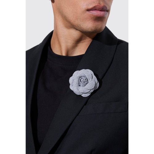 Broche fleurie en tissu anthracite - Boohooman - Modalova