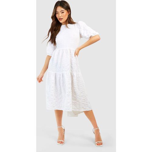 Robe Mi-Longue Texturée À Volants Étagés - boohoo - Modalova