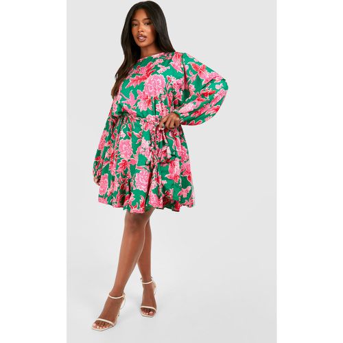 Grande Taille - Robe Patineuse Fleurie À Ceinture - boohoo - Modalova