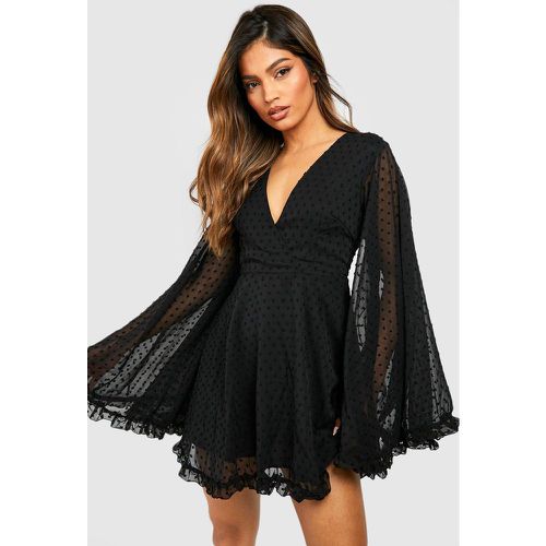 Robe Patineuse À Manches Évasées En Mousseline De Soie - boohoo - Modalova