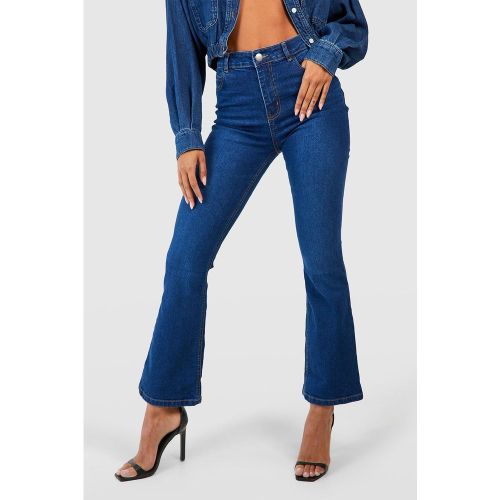 Jean Flare Push-Up - boohoo - Modalova