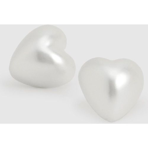 Heart Stud Earrings - One Size - boohoo - Modalova