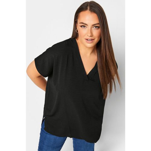 Blouse Col V , Grande Taille & Courbes - Yours - Modalova