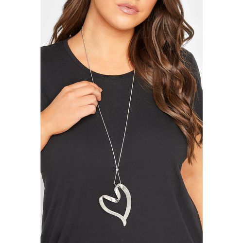 Silver Heart Long Pendant Necklace - Yours - Modalova