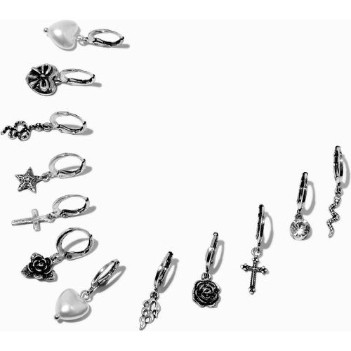 Boucles d'oreilles superposables anneaux rock indie couleur - Lot de 12 - Claire's - Modalova