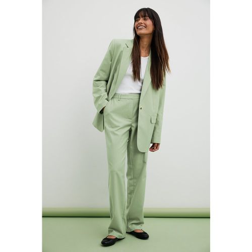Pantalon de costume à jambe droite - Green - NA-KD Classic - Modalova