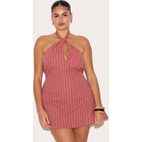 Robe trapèze dos-nu rayée grande taille - PrettyLittleThing - Modalova