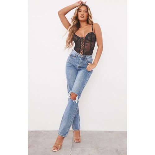 Jean droit bleu moyennement délavé ouvert sur le genou - PrettyLittleThing - Modalova