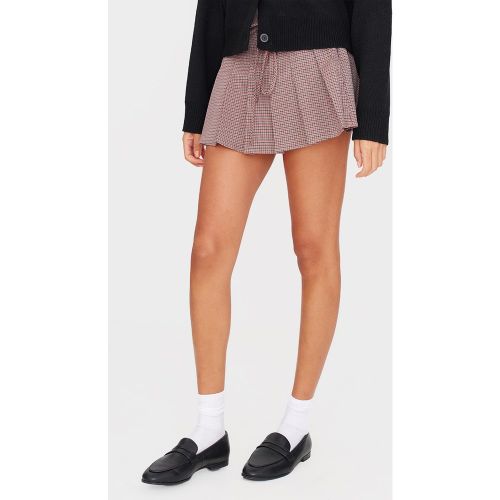 Mini-jupe imprimé vichy plissée à détail noué - PrettyLittleThing - Modalova
