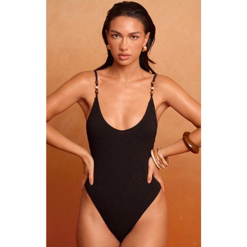 Maillot de bain texturé à empiècements perles et décolleté - PrettyLittleThing - Modalova