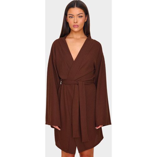 Robe de chambre gaufrée chocolat - PrettyLittleThing - Modalova