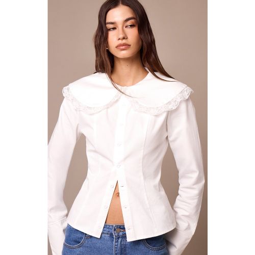 Chemise en coton à bordure en dentelle à manches longues - PrettyLittleThing - Modalova
