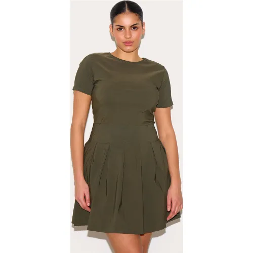 Plus Mini robe de tailleur à ourlet plissé - PrettyLittleThing - Modalova