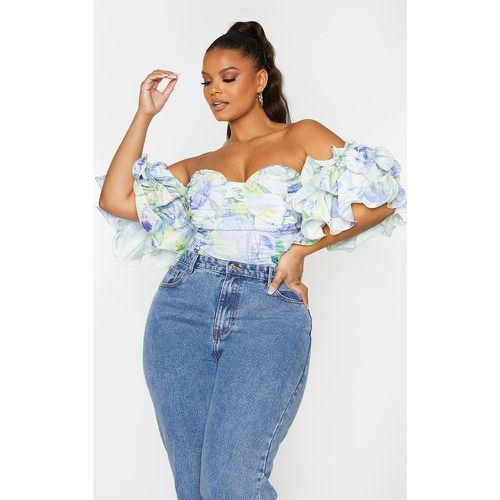 Plus Crop top imprimé fleuri à manches volantées et col bardot - PrettyLittleThing - Modalova