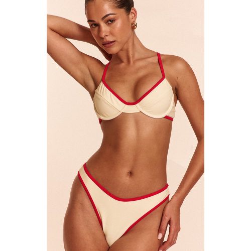 Bas de maillot de bain tanga à lisérés contrastants rouges - PrettyLittleThing - Modalova