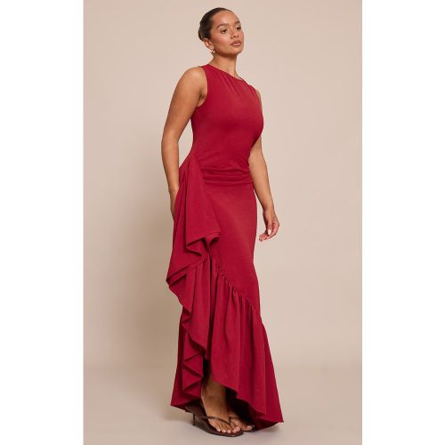 Robe mi-longue sculptante stretch tissée à col bateau, à fente latérale et à volants | Taille 38 - PrettyLittleThing - Modalova