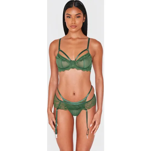 Ensemble de lingerie en dentelle 3 pièces - PrettyLittleThing - Modalova