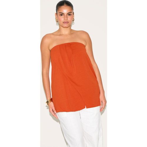 Plus Top bustier long fluide tissé à ourlet fendu - PrettyLittleThing - Modalova